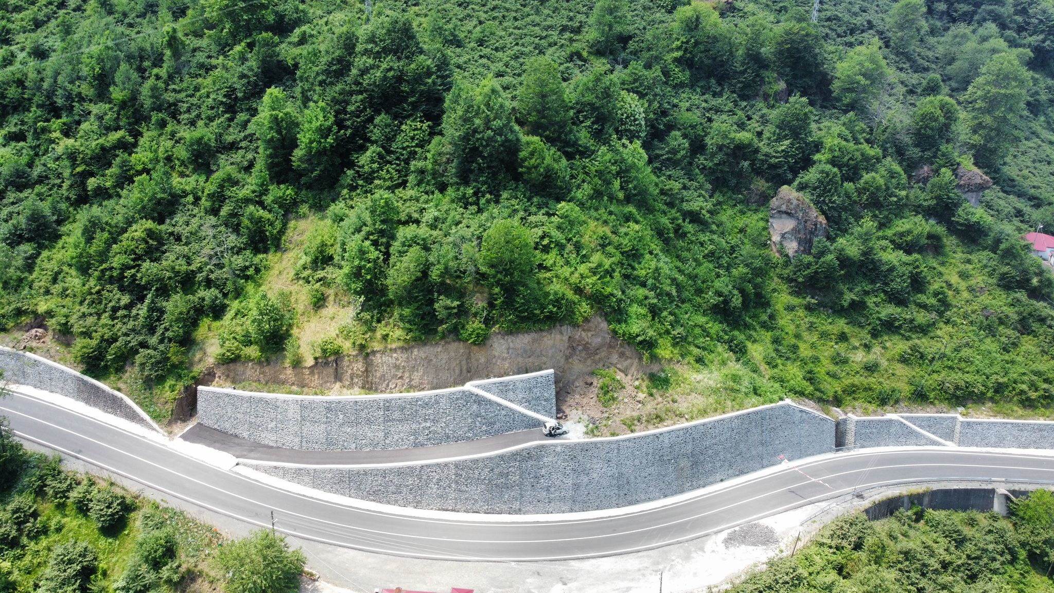 MABEL GAYRİMENKUL VARDALLI MAHALLESİ / ANAYOL CEPHE 871 M2 ARSA